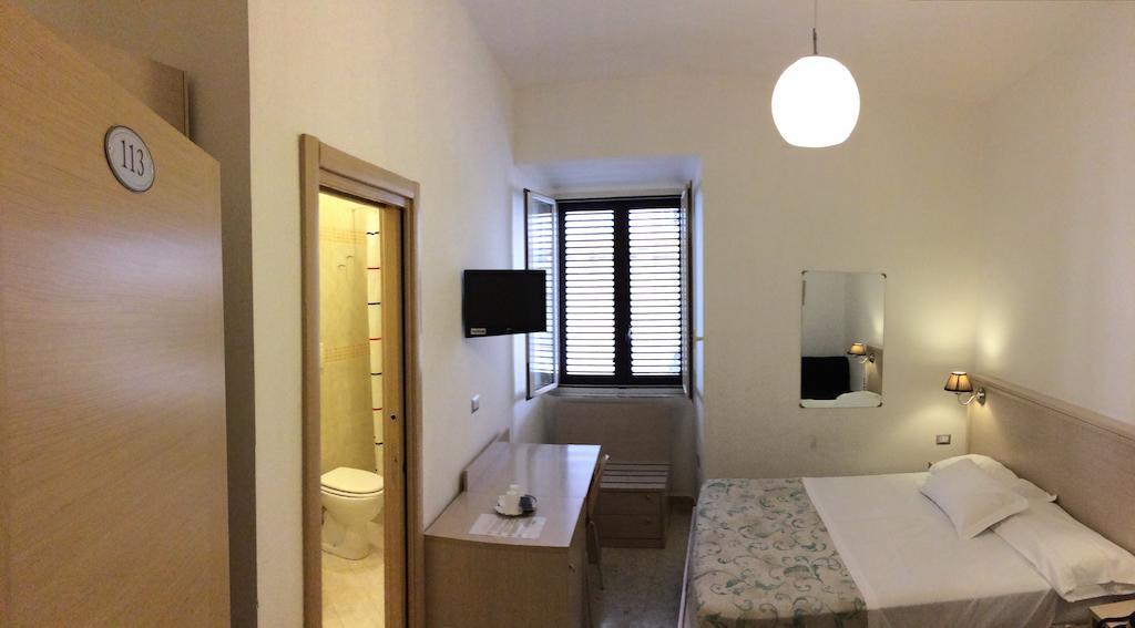 Hotel Giorni A Roma Habitación foto